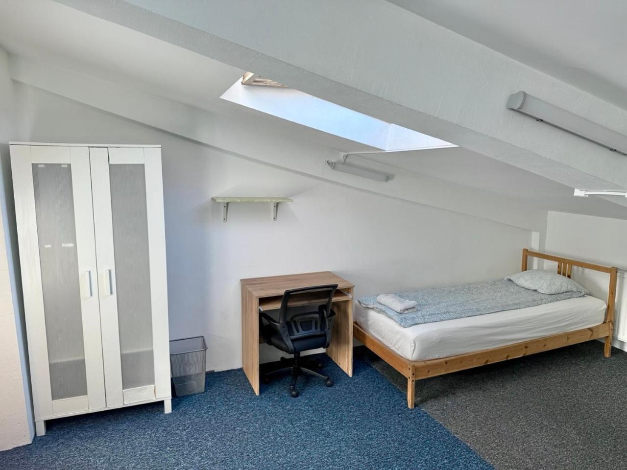 Student-House Kazimierzowska Hostel Warsaw Exterior photo
